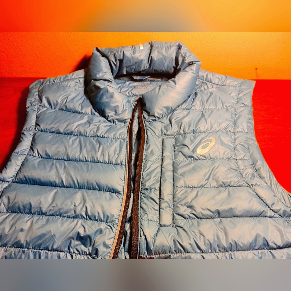 ASICS PUFFER VEST